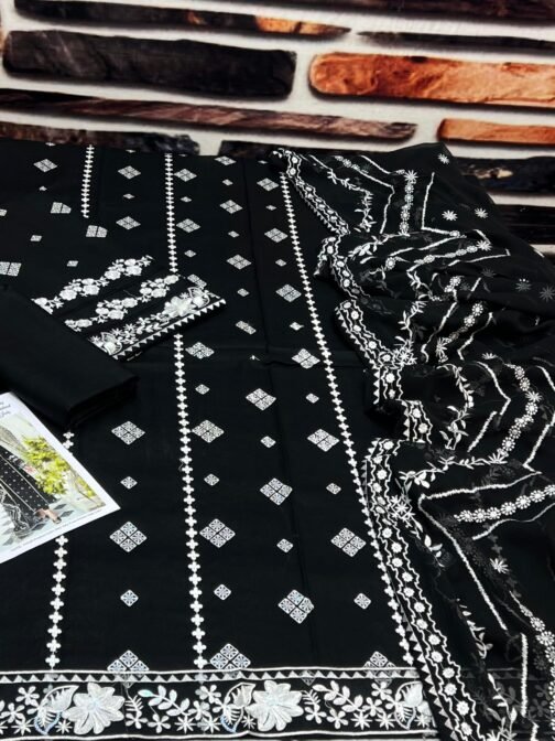 bareeze pk lawn Black Summer Collection 2025 - Image 3