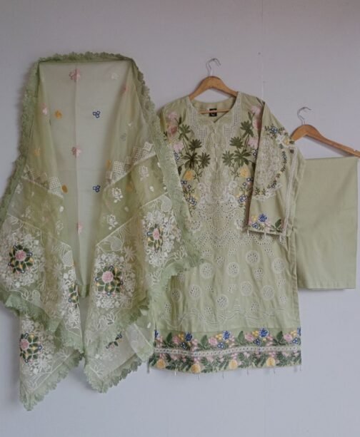 Maryam hussain wedding collection 2024 - Image 9