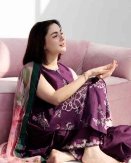 omal by komal Dhanak with Printed shawl